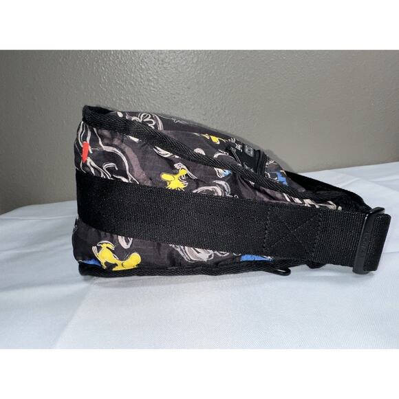 LeSportSac Snoopy Peanuts Sketch Classic Hobo Black Nylon Crossbody Bag - Picture 7 of 16